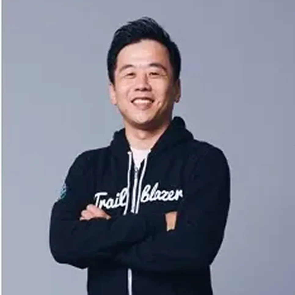 山田 真也